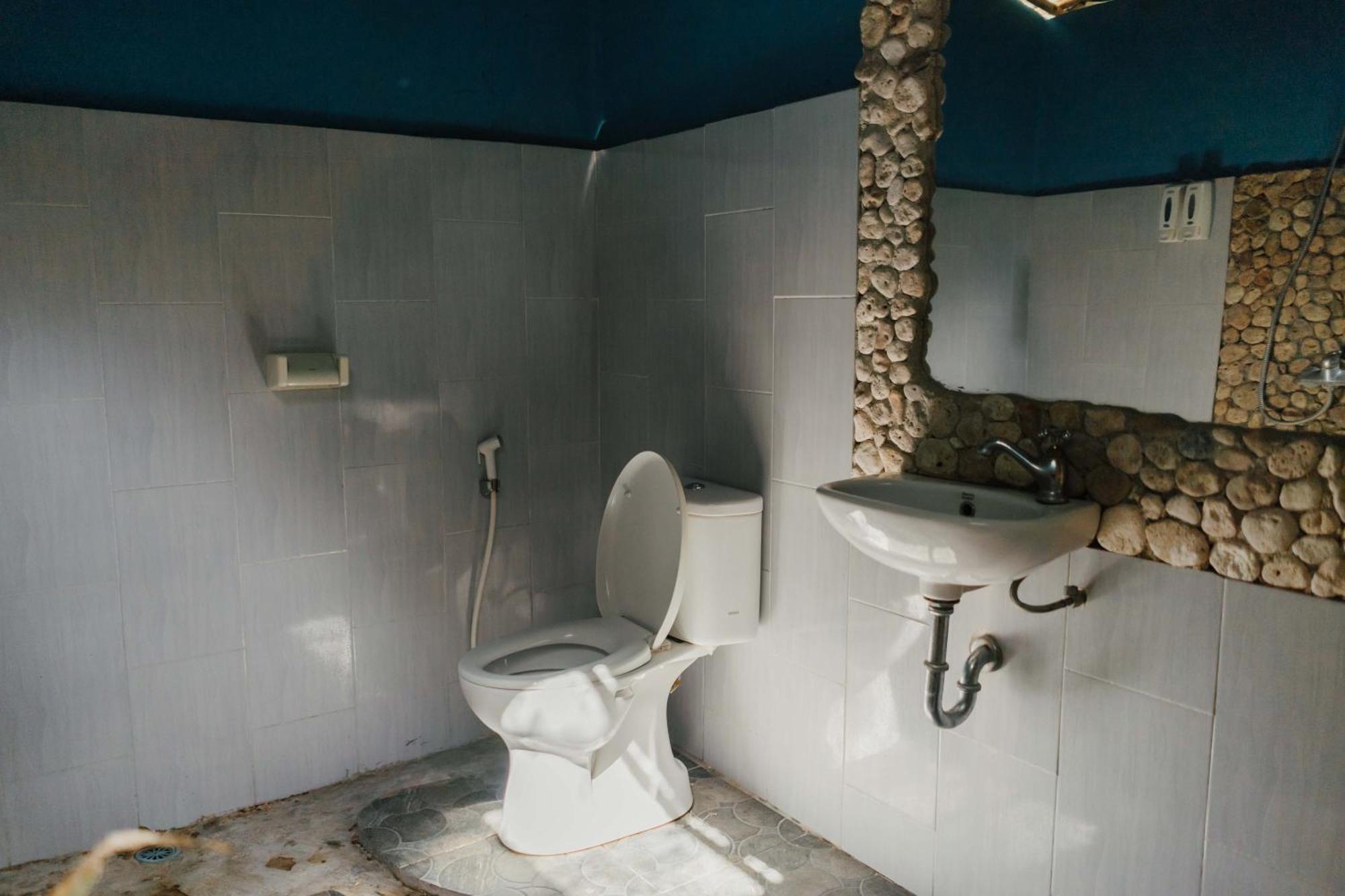 The Tamban Jukung Hotel Batumadeg Ngoại thất bức ảnh